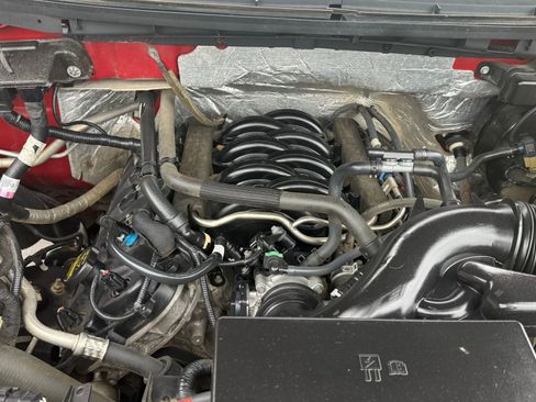 Used 2012 Ford F150 XLT w/ XLT Convenience Pkg image 44