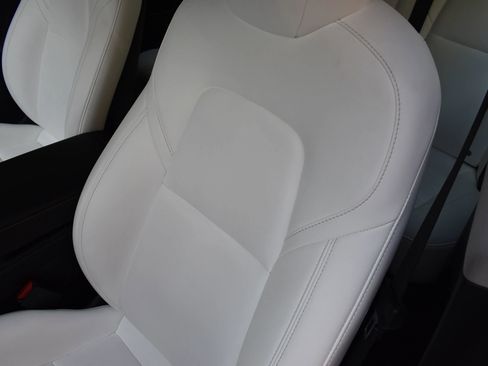 Used 2021 Tesla Model 3 Long Range AWD/4WD image 11