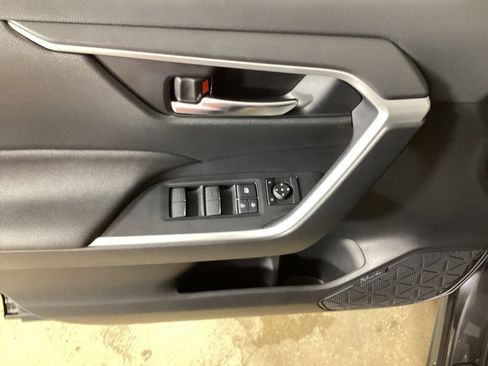 Used 2024 Toyota RAV4 SE AWD/4WD image 11