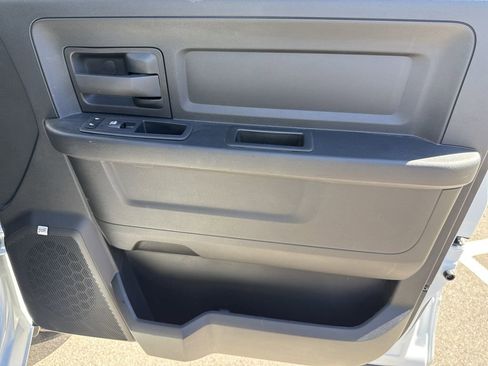 Used 2024 RAM 3500 Tradesman w/ Chrome Appearance Group image 35