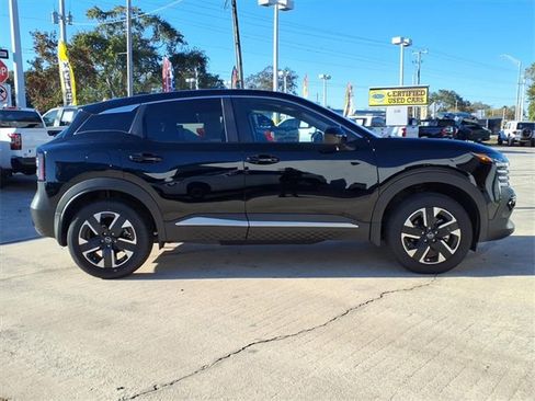 Certified 2025 Nissan Kicks SV image 8