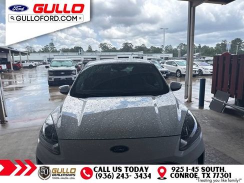Used 2020 Ford Escape SE FWD image 2