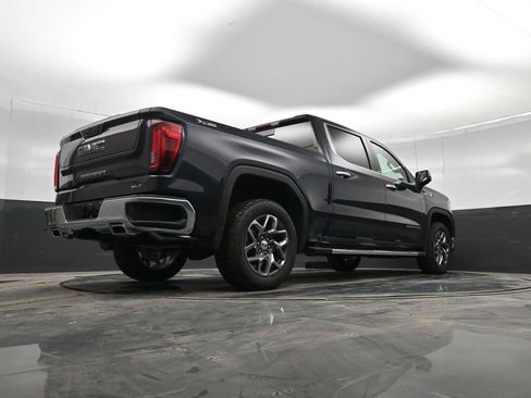 New 2026 GMC Sierra 1500 SLT w/ SLT Premium Package image 38