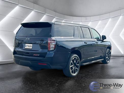 Certified 2023 Chevrolet Suburban RST w/ Luxury Package RWD image 5