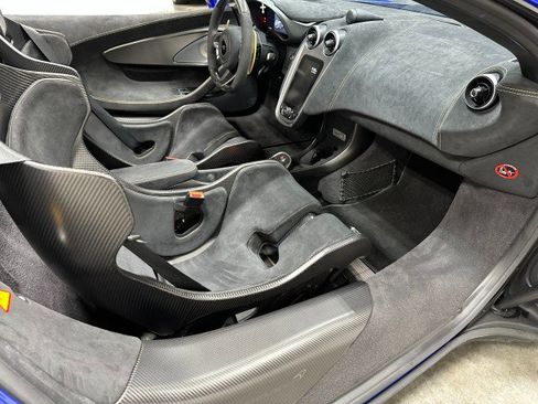 Used 2020 McLaren 600LT Spider RWD image 34