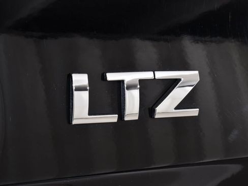 Used 2015 Chevrolet Suburban LTZ AWD/4WD image 24
