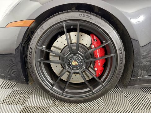 Used 2022 Porsche 911 Carrera GTS RWD image 11