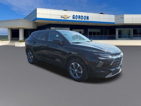 Used 2023 Chevrolet Blazer LT w/ Convenience Package FWD image 8