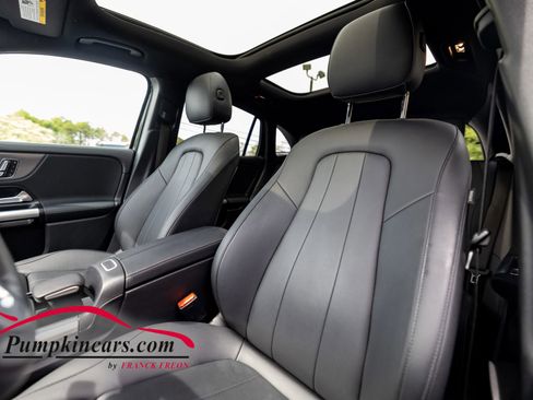 Used 2023 Mercedes-Benz GLA 250 4MATIC w/ Premium Package image 23