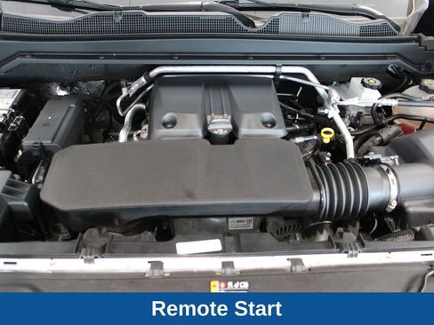 Used 2024 Chevrolet Colorado ZR2 w/ ZR2 Convenience Package III image 10