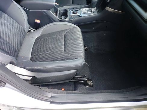 Used 2019 Subaru Forester Premium AWD/4WD image 14