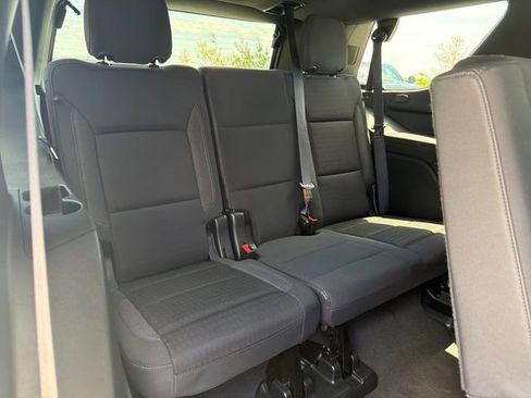Used 2023 GMC Yukon SLE AWD/4WD image 36