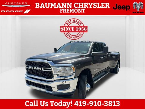 Used 2020 RAM 3500 Tradesman image 10