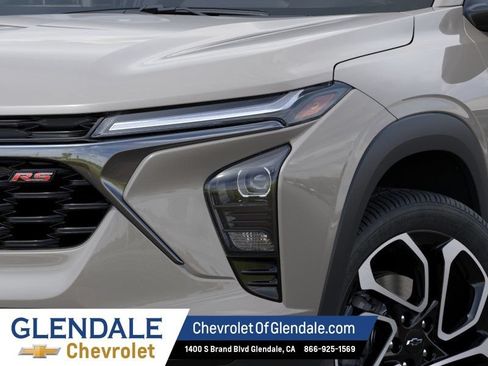New 2026 Chevrolet Trax RS w/ Driver Confidence Package FWD image 10