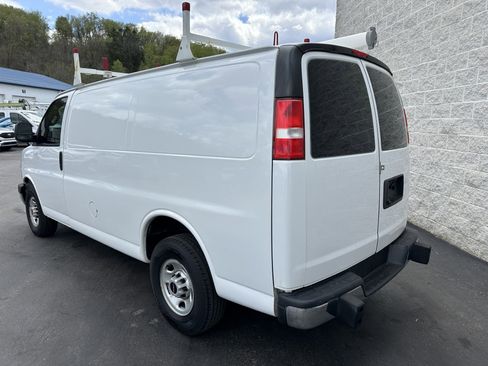 Used 2020 GMC Savana 2500 w/ Driver Convenience Package RWD image 6