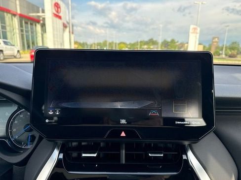Certified 2022 Toyota Venza Limited w/ Advanced Technology Package AWD/4WD image 35