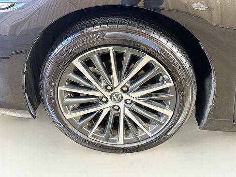 Used 2025 Lexus ES 350 w/ Premium Package FWD image 43