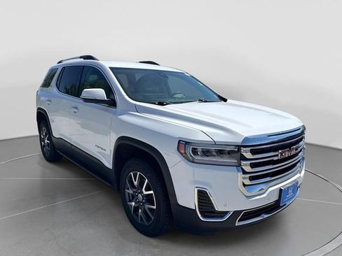Used 2023 GMC Acadia SLE w/ Driver Convenience Package FWD image 9