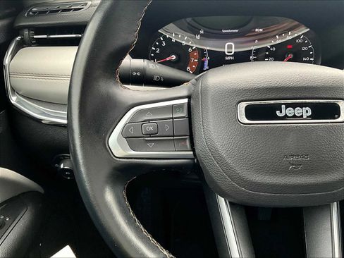 Used 2022 Jeep Compass Limited image 23