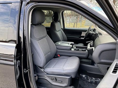 Certified 2025 Ford Expedition Max Active image 7