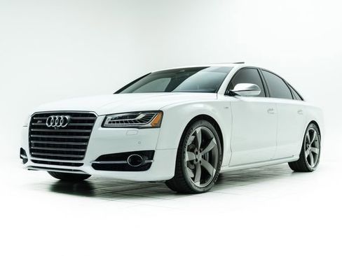Used 2016 Audi S8 w/ Driver Assistance Package image 8
