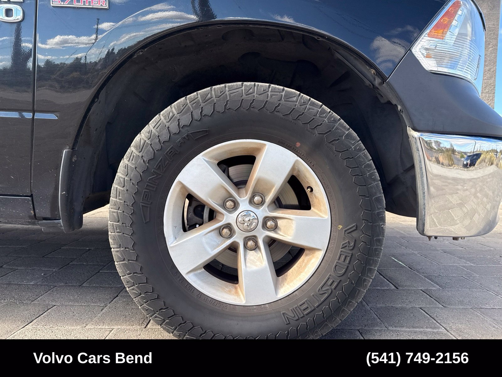 Used 2017 RAM 1500 ST w/ SXT Appearance Group AWD/4WD image 8