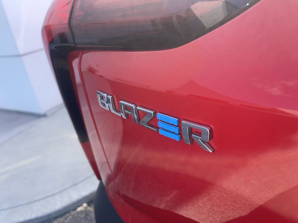 Used 2024 Chevrolet Blazer EV LT AWD/4WD image 13