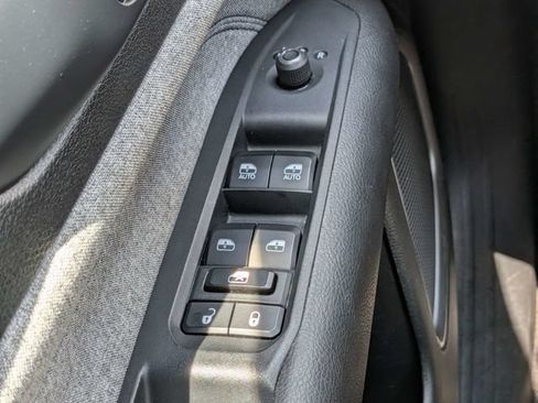 Used 2024 Jeep Compass Latitude AWD/4WD image 25