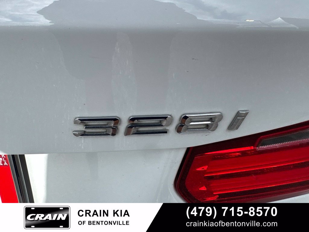 Used 2015 BMW 328i xDrive Sedan AWD/4WD image 11