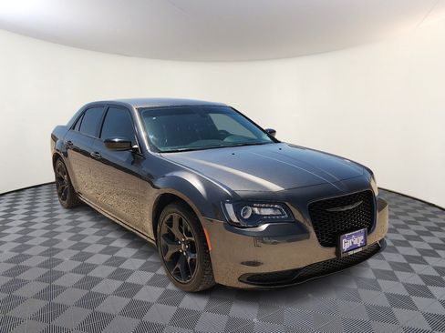 Used 2023 Chrysler 300 Touring w/ Sport Appearance Package RWD image 6