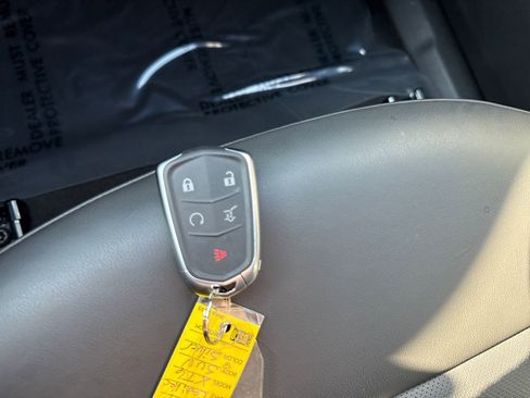 Used 2024 Cadillac XT6 Sport w/ Technology Package image 22