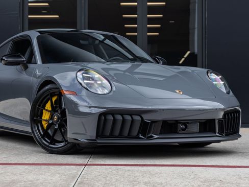 Certified 2026 Porsche 911 Carrera 4 GTS image 9