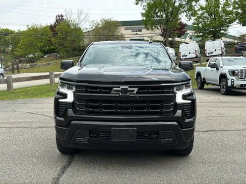 Used 2023 Chevrolet Silverado 1500 RST AWD/4WD image 3