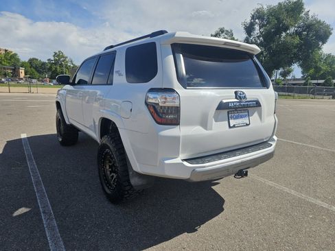 Used 2019 Toyota 4Runner TRD Off-Road AWD/4WD image 3