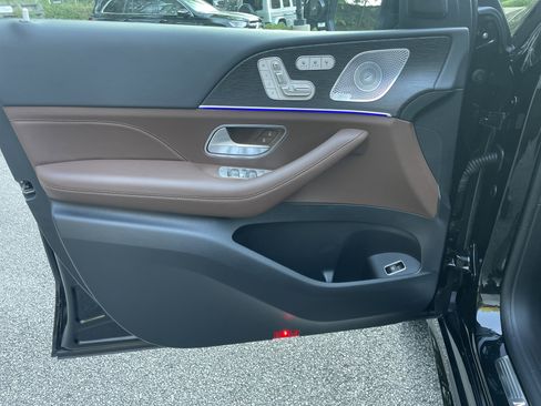 Certified 2024 Mercedes-Benz GLS 450 4MATIC image 18