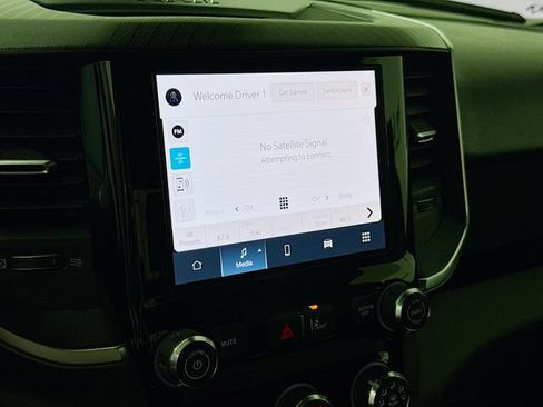 New 2026 RAM 1500 Express AWD/4WD image 14