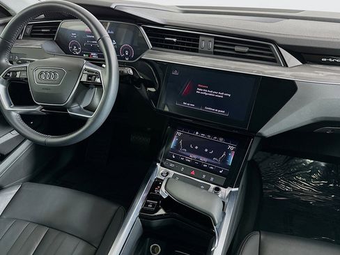 Used 2021 Audi e-tron Premium w/ Convenience Plus Package image 6
