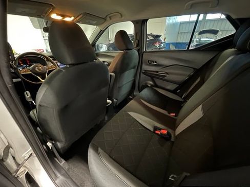 Used 2020 Nissan Kicks SV FWD image 15
