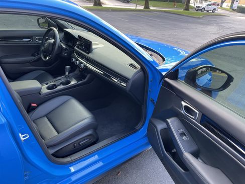 Used 2025 Honda Civic Sport Touring image 9