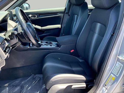 Used 2023 Honda Civic Sport image 7