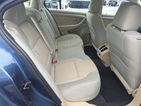 Used 2019 Ford Taurus SEL image 14