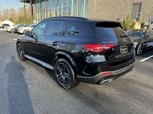Used 2025 Mercedes-Benz GLC 300 4MATIC image 5
