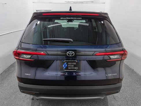 Used 2024 Toyota Grand Highlander AWD image 7