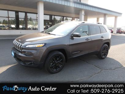 Used 2017 Jeep Cherokee Latitude w/ Comfort/Convenience Group