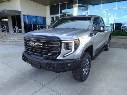 New 2026 GMC Sierra 1500 AT4X w/ LPO, Black Badging Package