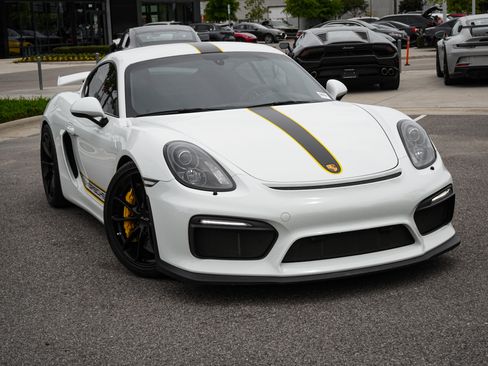 Used 2016 Porsche Cayman GT4 RWD image 2