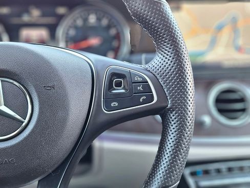 Used 2017 Mercedes-Benz E 300 4MATIC image 29