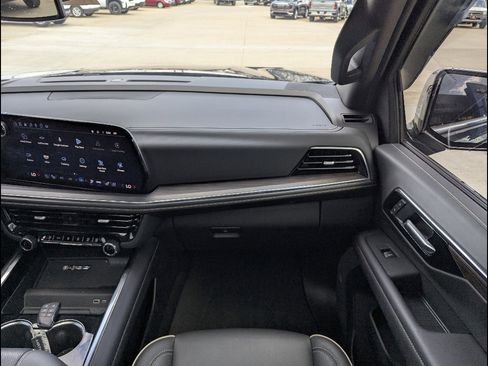 Used 2025 Chevrolet Tahoe Premier w/ Sun And Tow Package image 4