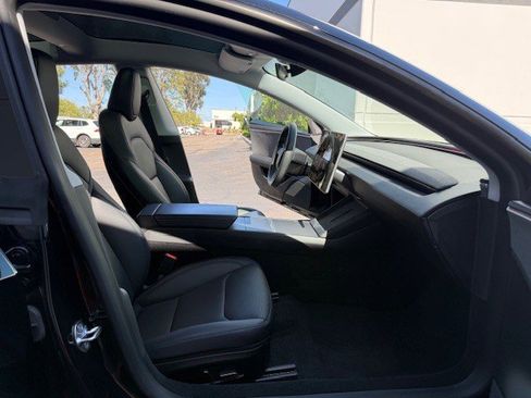 Used 2025 Tesla Model 3 Long Range RWD image 11