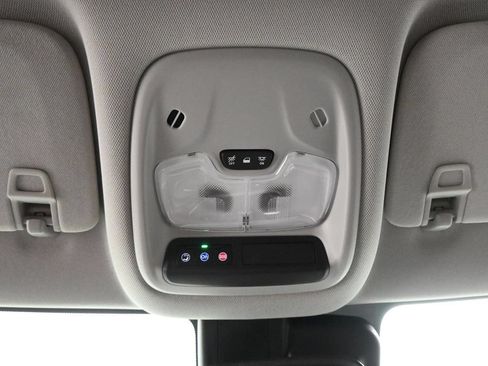 New 2025 Chevrolet TrailBlazer LT w/ Convenience Package FWD image 25